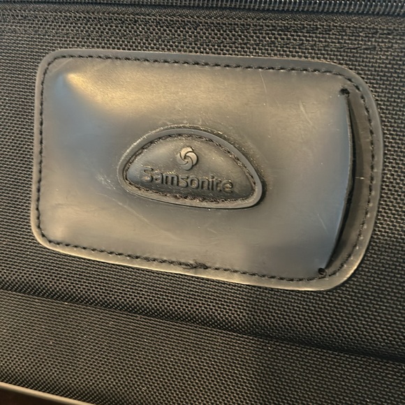 Samsonite bag for toiletries and makeup- excellent condition! - Picture 2 of 16